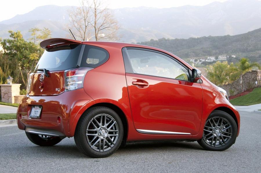  Scion iQ 2012 года  (фото 12 из 128)